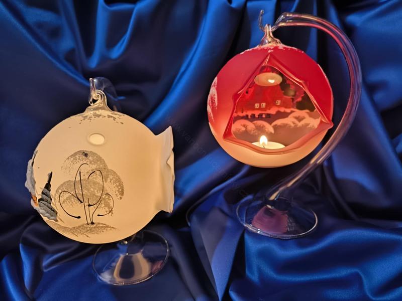 Vánoční skleněný svícen ZÁVĚSNÁ KOULE ČERVENÁ HŮRKA 11 cm, 1 ks